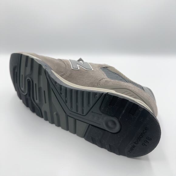 Mens Size 10.5 | New Balance 998 Made in USA Grey Silver Shoes U998GR with box